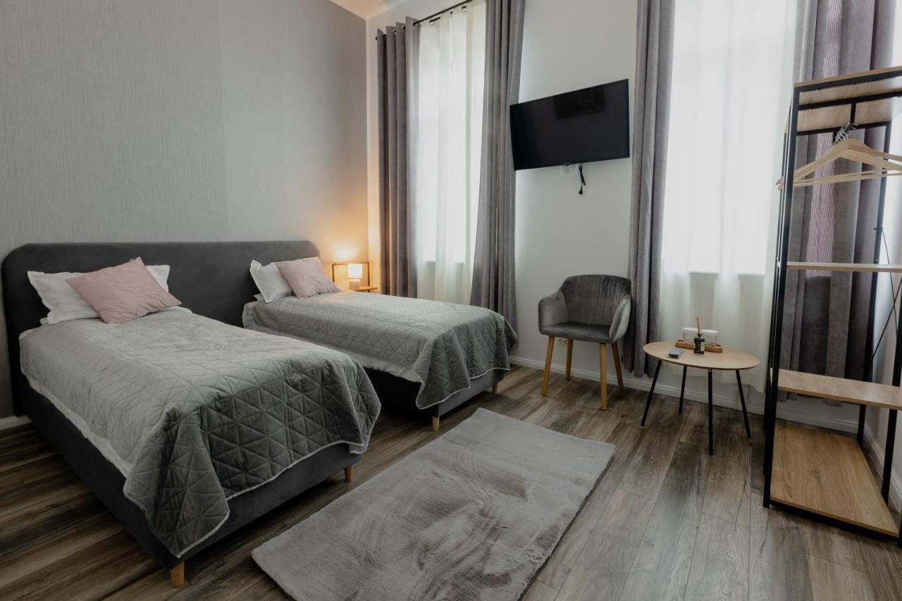 No. 55 Hotel Buzau Exterior photo